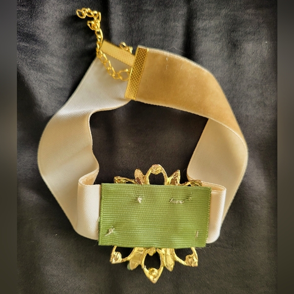 Upcycled Vintage Floral Rhinestone Velvet Choker Necklace - Picture 4 of 7